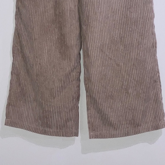 Princess Polly Corduroy texture, cream wide leg trousers - Picture 4 of 12